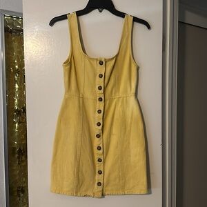 Chloe & Katie button up dress. Size small. yellow